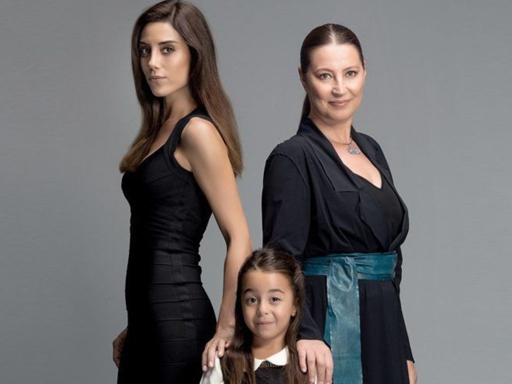 serial, mayka